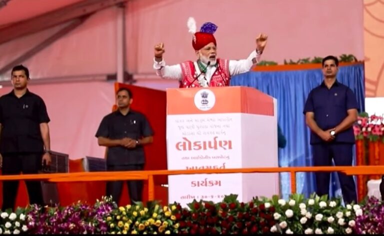 PM inaugurates projects