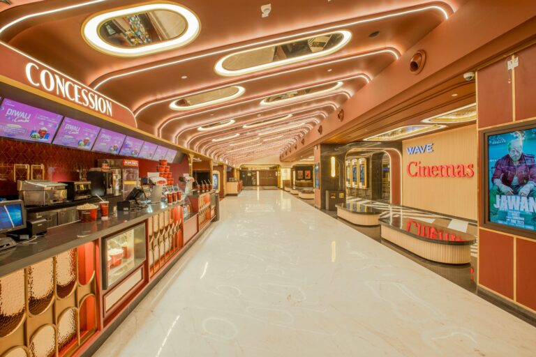 Lobby_Wave Cinemas Gurgaon (2)