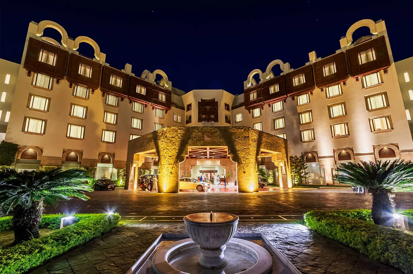 Serena Hotel